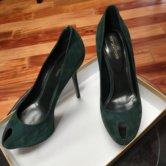 Sergio Rossi suede pumps